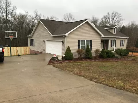 235 Lakepointe Dr, Corbin, KY 40701 photo 1