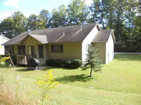 190 Walnut Ln, Stanton, KY 40380 photo 3