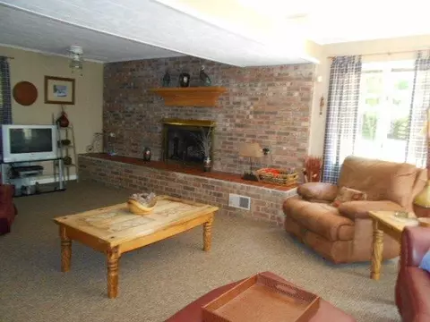 194 E Crescent Dr, Baxter, KY 40806 photo 9