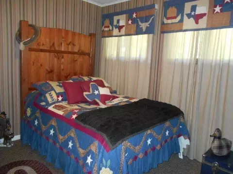 194 E Crescent Dr, Baxter, KY 40806 photo 8
