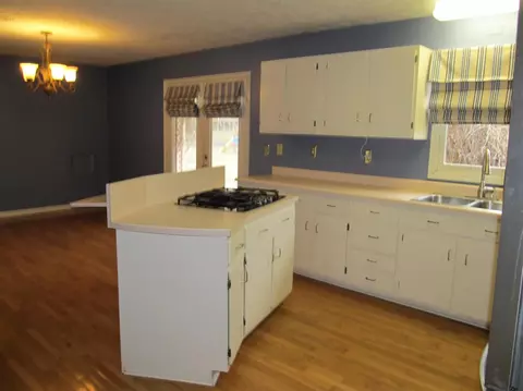 968 Lakeside Dr, Jackson, KY 41339 photo 9