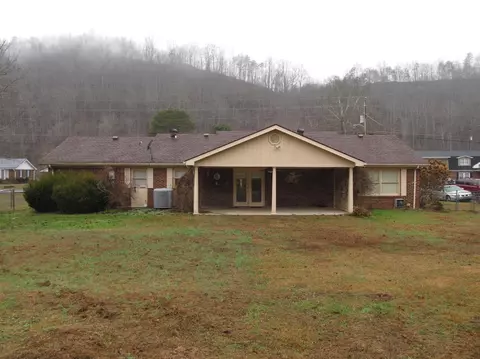 968 Lakeside Dr, Jackson, KY 41339 photo 4