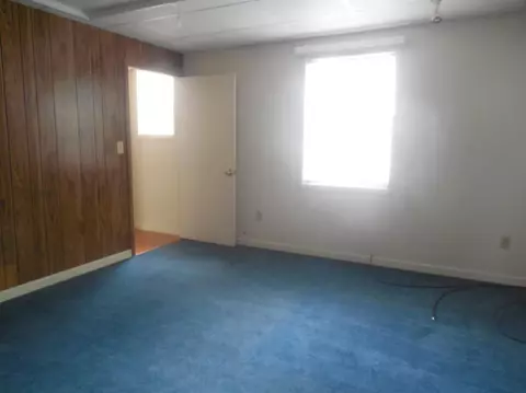 341 E Main St, Lynch, KY 40855 photo 14