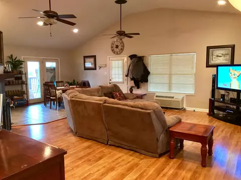 2070 Dreyfus Rd, Waco, KY 40385 photo 3