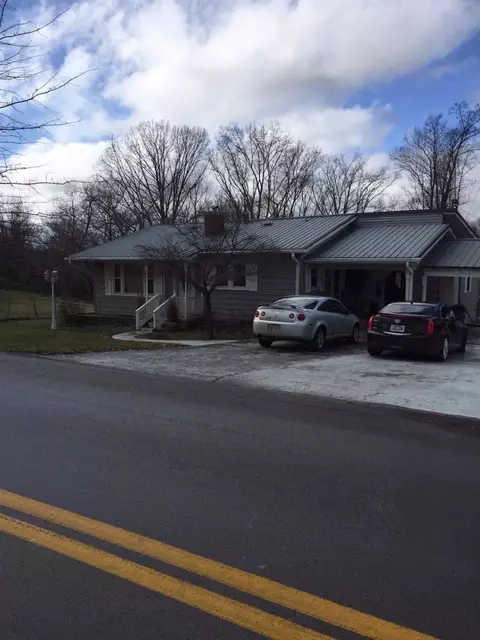 692 S Kentucky 1629, Corbin, KY 40701 photo 2