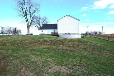2005 Texas Rd, Springfield, KY 40069 photo 3