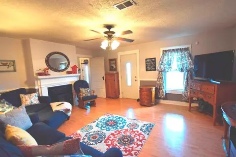 2005 Texas Rd, Springfield, KY 40069 photo 9