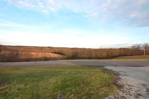 2005 Texas Rd, Springfield, KY 40069 photo 7