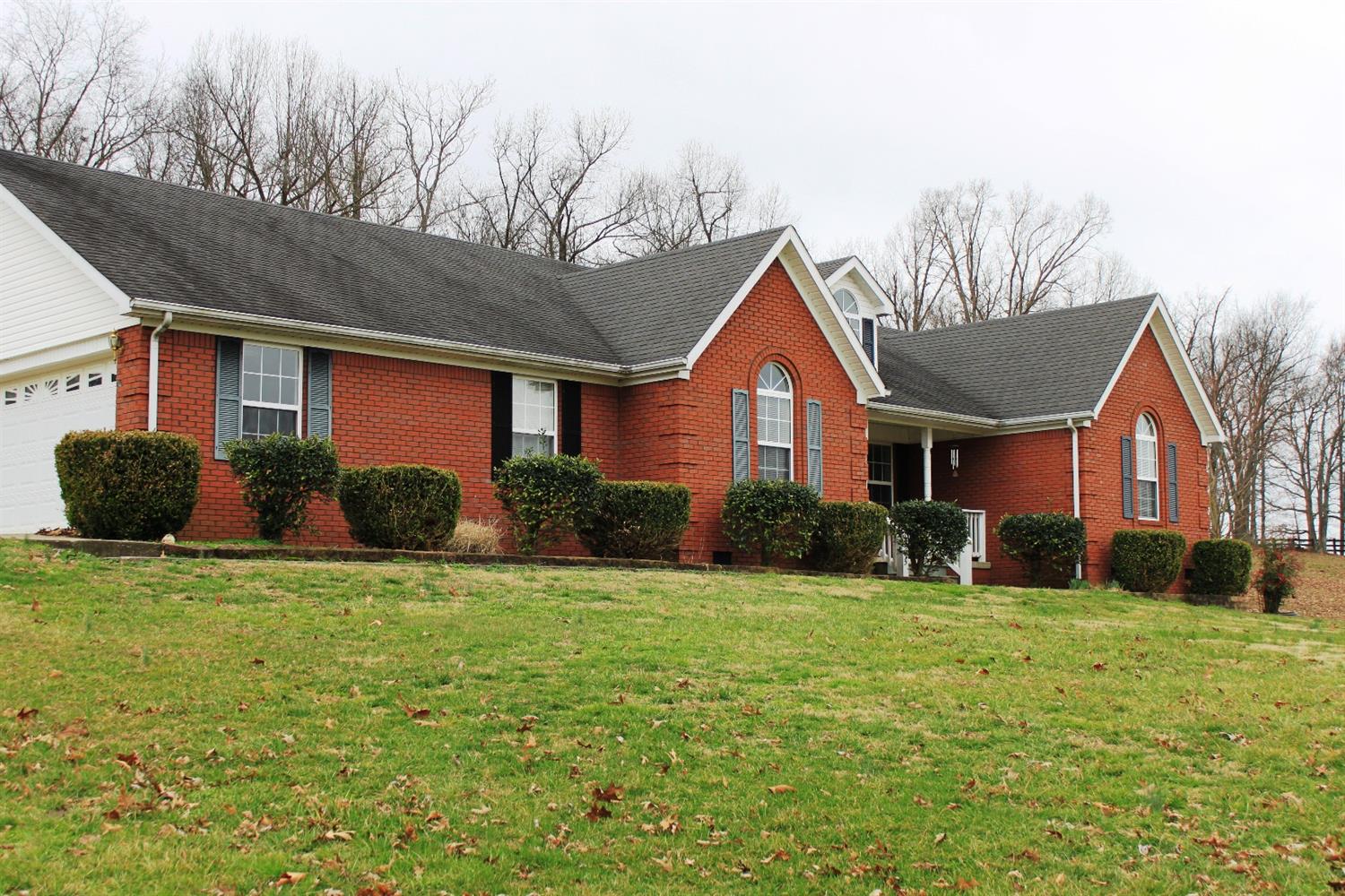 325 Smith Ln, Berea, KY 40403 photo 3