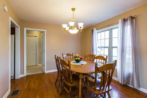 121 Legacy Dr, Berea, KY 40403 photo 6