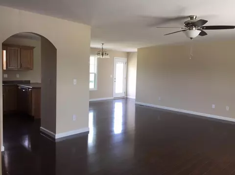 424 Pepper Dr, Berea, KY 40403 photo 2