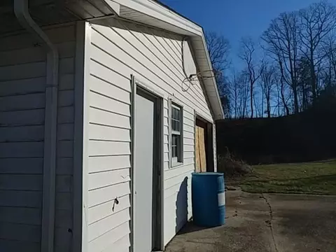 146 E Barker Ln, Berea, KY 40403 photo 5