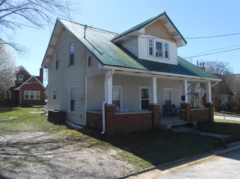 801 Roy Kidd Ave, Corbin, KY 40701 photo 1