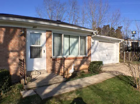 301 E 19th St, Paris, KY 40361 photo 3