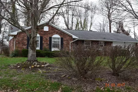 237 Circle Dr, Morehead, KY 40351 photo 2