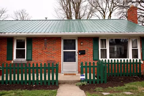 110 E 9th St, Paris, KY 40361 photo 2