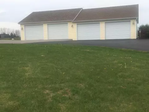 358 Settlement Dr, Lancaster, KY 40444 photo 4