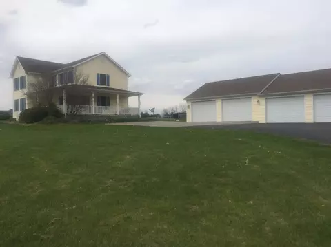 358 Settlement Dr, Lancaster, KY 40444 photo 3