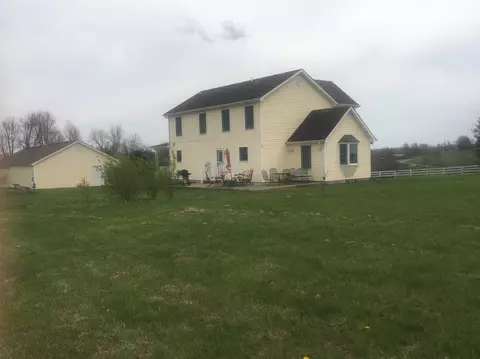 358 Settlement Dr, Lancaster, KY 40444 photo 5
