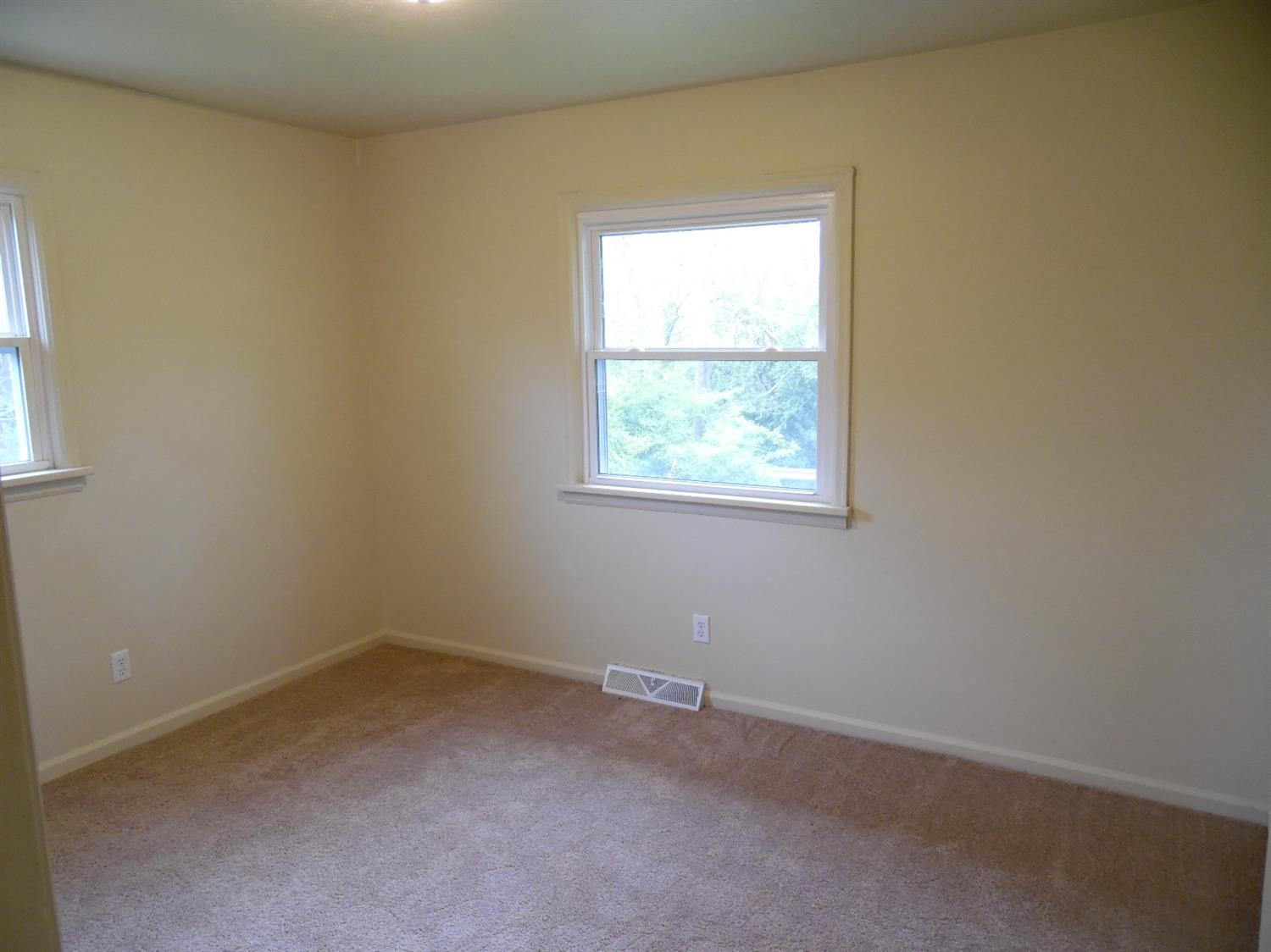 406 Springhill Dr, Paris, KY 40361 photo 15