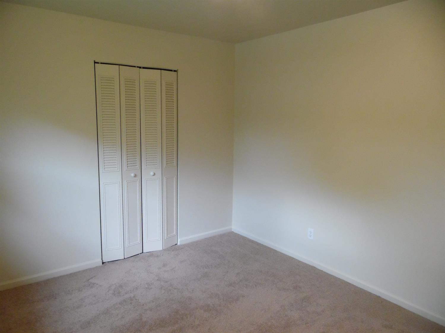 406 Springhill Dr, Paris, KY 40361 photo 13