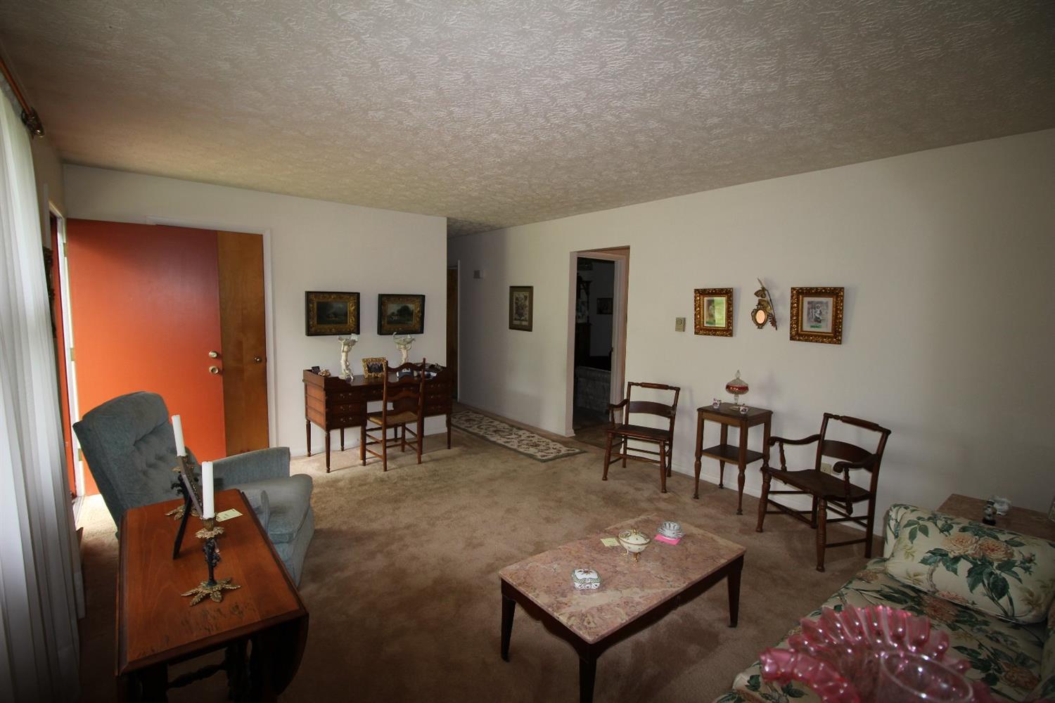 208 Markham Dr, Georgetown, KY 40324 photo 3