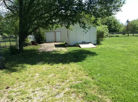 118 Johnson Rd, Berea, KY 40403 photo 3