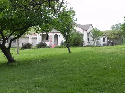 402 Chestnut St, Corbin, KY 40701 photo 2