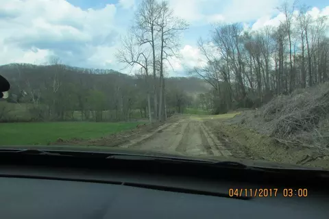 100 Old Stinking Creek Rd, Flat Lick, KY 40906 photo 2