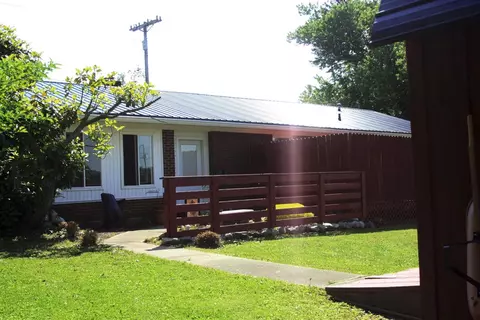 194 Maple, Stanton, KY 40380 photo 9