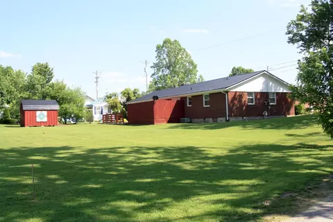 194 Maple, Stanton, KY 40380 photo 5
