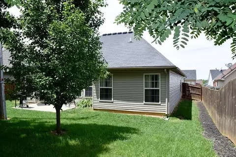138 Chamberlain Dr, Georgetown, KY 40324 photo 2