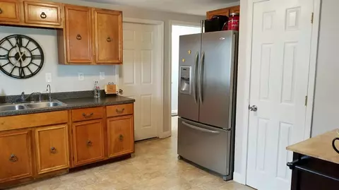 151 Bridgestone Dr, Berea, KY 40403 photo 3