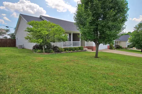 108 Augusta Dr, Mount Sterling, KY 40353 photo 3