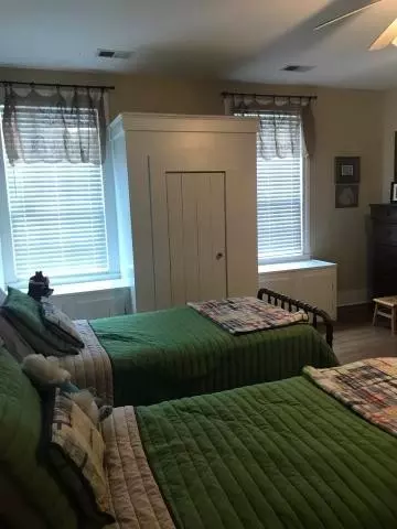 409 E Third St, Perryville, KY 40468 photo 5