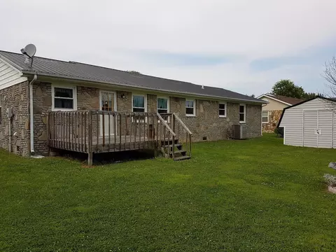 107 Rainbow Ct, Berea, KY 40403 photo 4