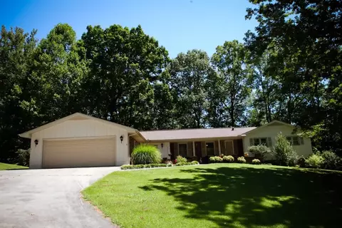1105 Forest Cir, Corbin, KY 40701 photo 1