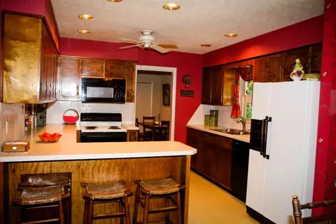 1105 Forest Cir, Corbin, KY 40701 photo 7