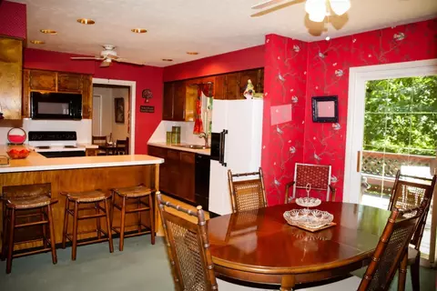 1105 Forest Cir, Corbin, KY 40701 photo 6