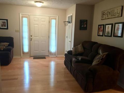 102 Rainbow Dr, Berea, KY 40403 photo 2