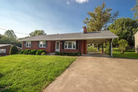 117 Scott St, Springfield, KY 40069 photo 2