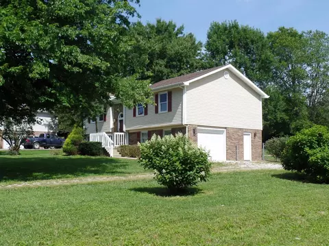 124 Johnson Rd, Berea, KY 40403 photo 2