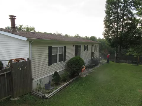 475 Timberland Cir, Corbin, KY 40701 photo 3