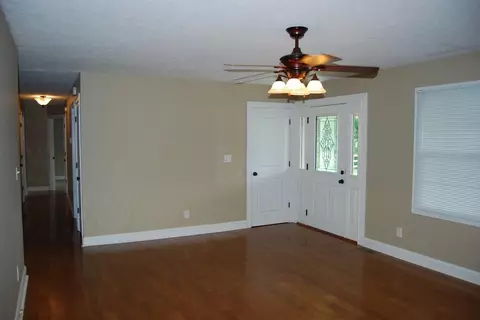 105 Mountain View Dr, Berea, KY 40403 photo 6