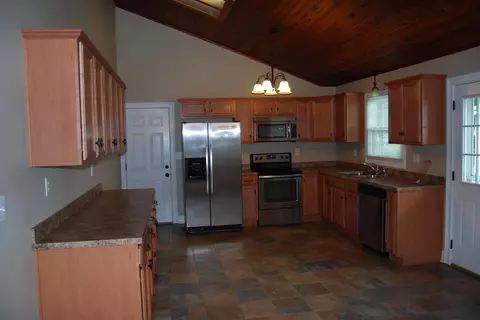 105 Mountain View Dr, Berea, KY 40403 photo 7