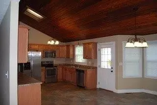 105 Mountain View Dr, Berea, KY 40403 photo 9