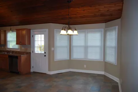 105 Mountain View Dr, Berea, KY 40403 photo 11