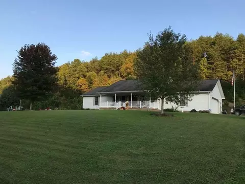 953 W Phils Branch Rd, Grassy Creek, KY 41352 photo 18