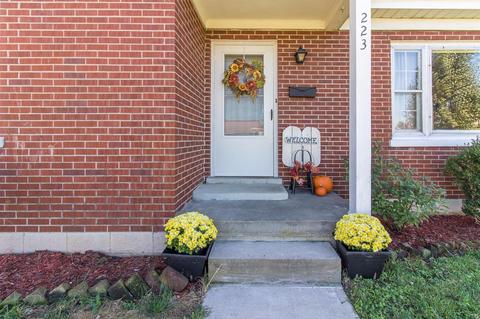 223 W Maple Ave, Lancaster, KY 40444 photo 2