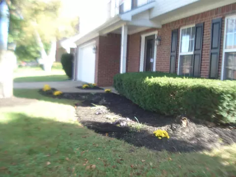 114 Old Post Rd, Paris, KY 40361 photo 2